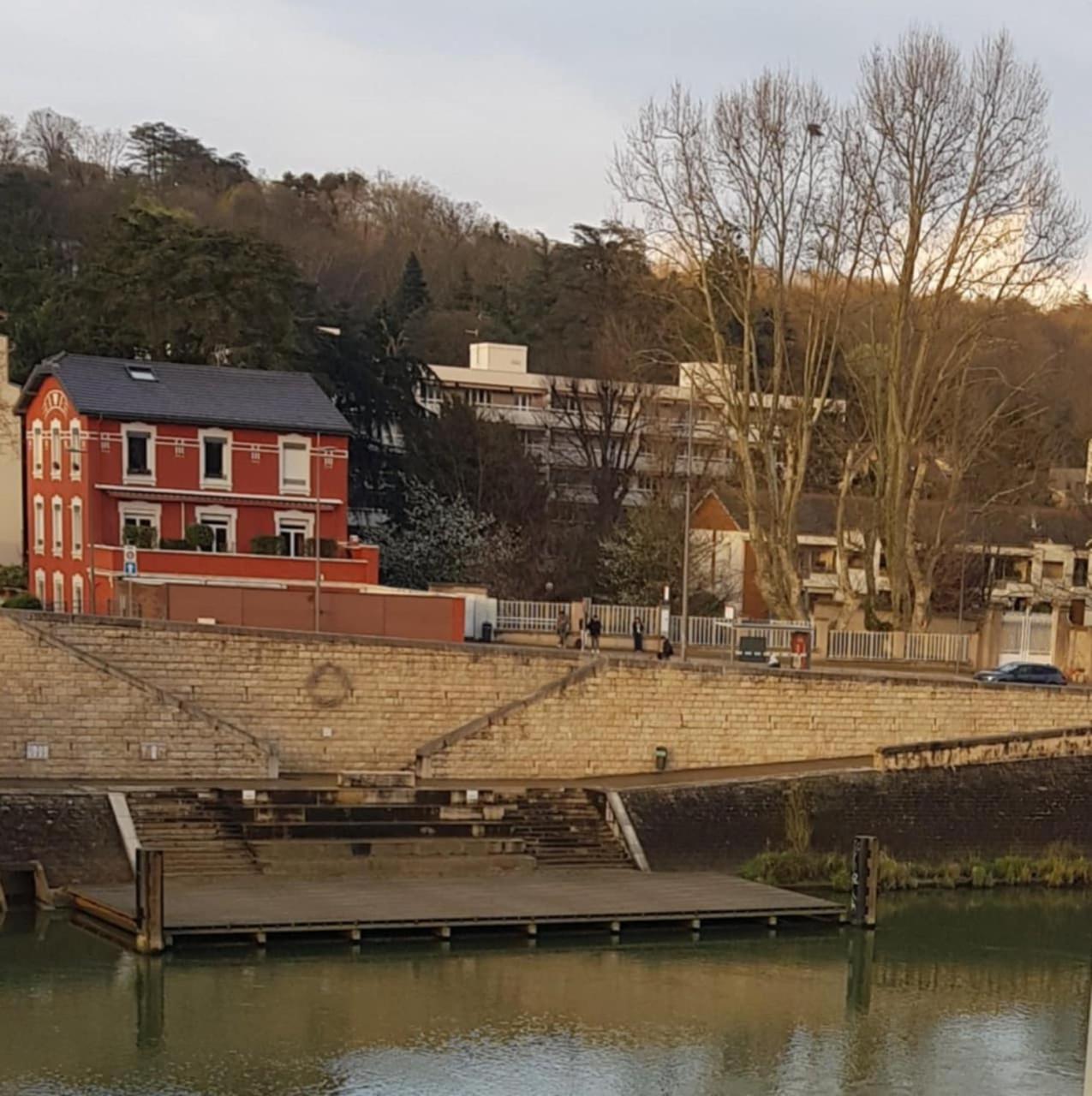Studio Cosy Entierement Renove A Deux Pas De Lyon Fontaines-sur-Saone ภายนอก รูปภาพ
